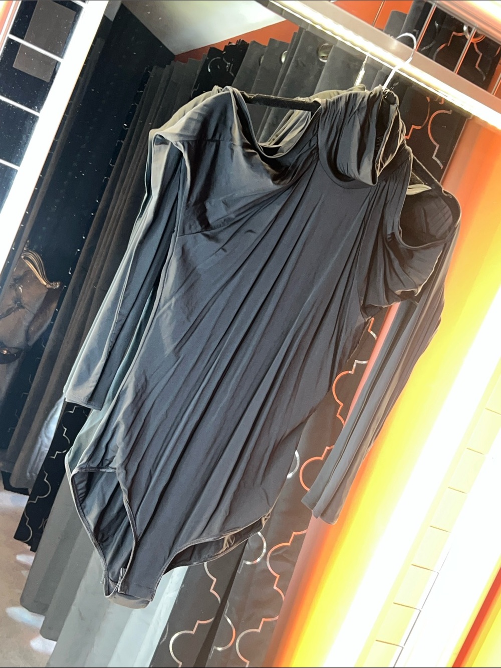 💎 Mona International Black Cold Shoulder Turtleneck Bodysuit M 💎